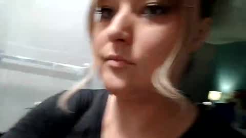 Snapshot of notouchmami chatting on September 21, 8:57 am notouchmami online show from September 21, 8:57 am