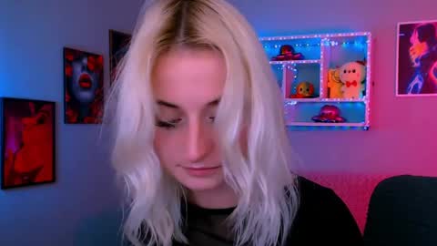 Nova online show from April 18, 7:18 pm