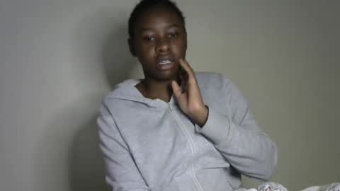 novaah online show from December 16, 7:58 am