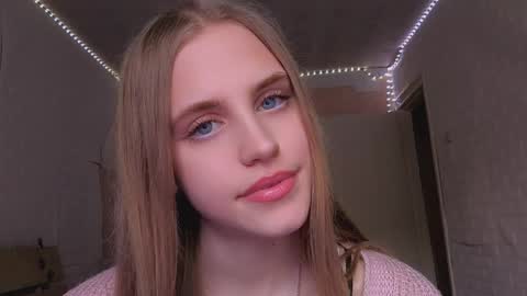 Mia Blake online show from April 4, 11:42 am