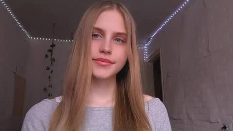 Mia Blake online show from April 15, 12:17 pm