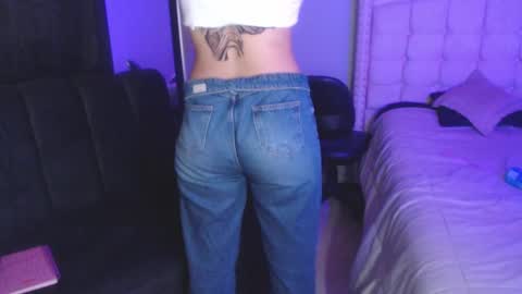 NyahMackenzie online show from September 9, 4:29 pm