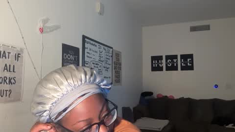 bella2sexy online show from February 3, 4:57 am