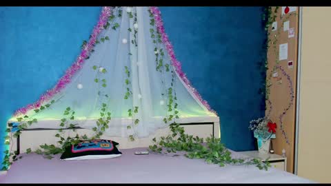 Kat online show from December 24, 8:38 pm