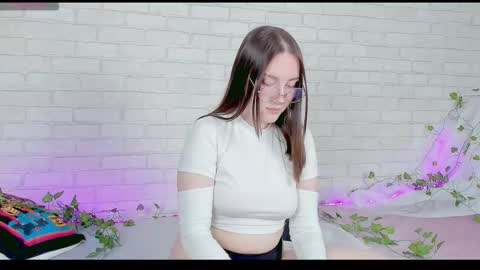 Kat online show from October 7, 6:34 pm