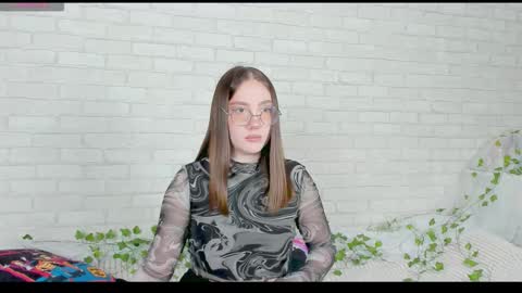 Kat online show from November 6, 11:27 am