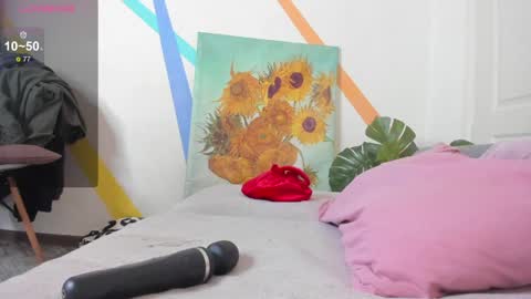 crystal   3 online show from April 9, 12:10 pm