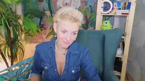 Snapshot of nymphvariety chatting on September 24, 5:17 am nymphvariety online show from September 24, 5:17 am