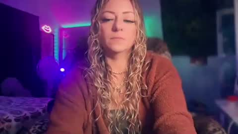 nyxxen online show from November 11, 4:08 am