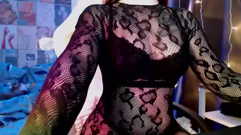 obsidian_siren online show from February 14, 3:14 pm