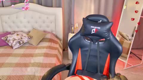 Lana online show from November 2, 2:20 pm