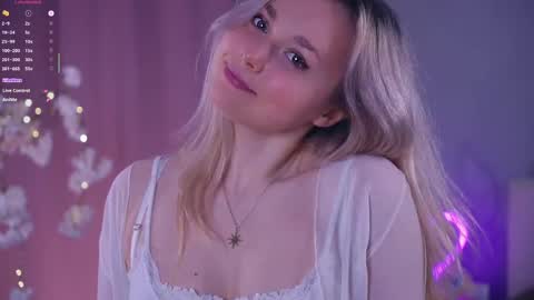 Alice online show from April 10, 7:42 pm