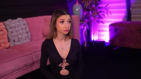 Odette online show from February 17, 5:51 am