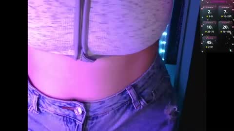 Vee online show from June 26, 7:15 pm