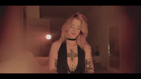 your dear Lilith Chapman online show from July 17, 10:02 pm
