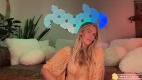 cassidy online show from October 31, 7:01 am