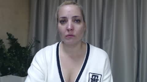 Mari online show from October 7, 9:57 am