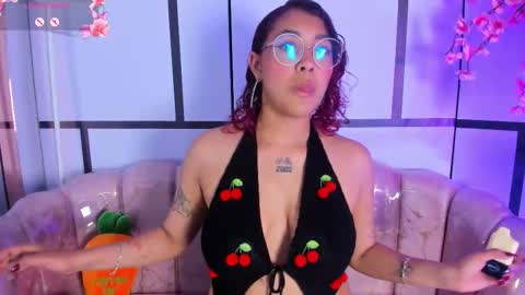 olive  online show from November 19, 4:01 am