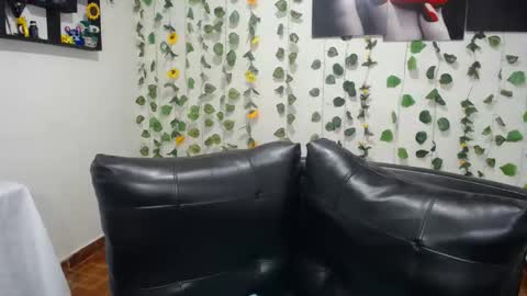 OLIVIA online show from January 19, 12:45 pm