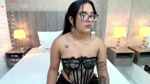 Olivia online show from August 6, 7:43 pm