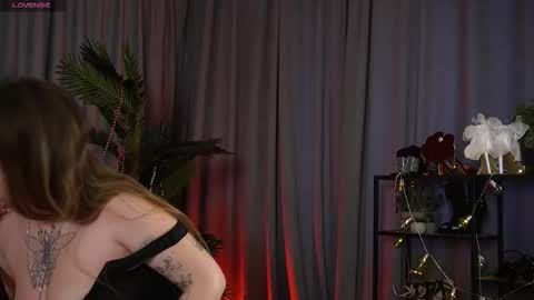 SaraConor online show from March 14, 8:26 am