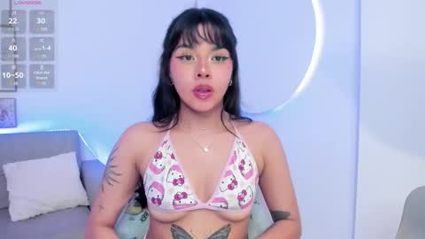 olivia_dluxe online show from November 11, 7:55 pm