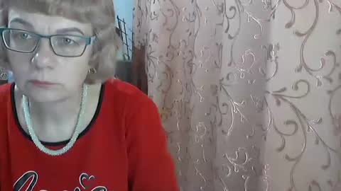 Olivia Mia online show from March 25, 3:37 pm