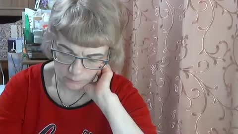 Olivia Mia online show from March 28, 6:51 pm