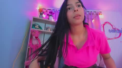 olivia_pretty_ online show from February 6, 7:07 pm