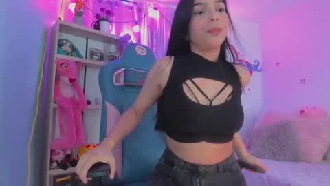 olivia_pretty_ online show from February 7, 7:27 pm