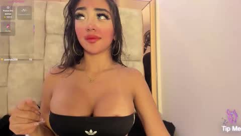 Olivia Evangelista online show from March 26, 11:50 pm