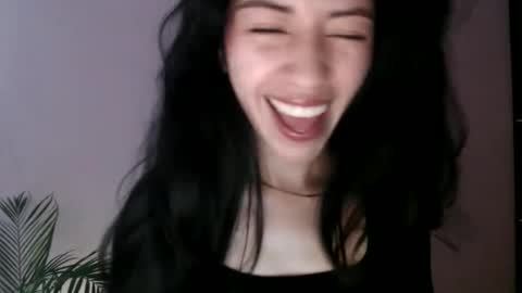 oliviaaa__ online show from March 15, 6:32 pm