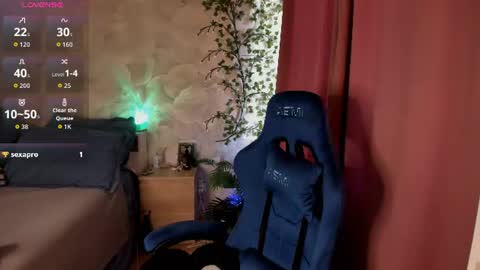 Isabella online show from July 30, 8:37 am