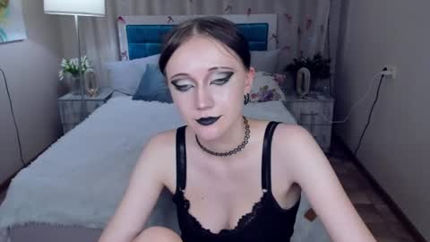 OliviaGorgeous online show from June 27, 12:33 pm