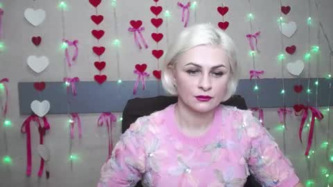 Snapshot of oliviahorst chatting on February 22, 6:39 am OliviaHorst online show from February 22, 6:39 am