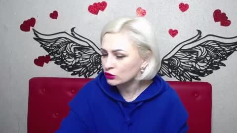 Snapshot of oliviahorst chatting on March 8, 6:19 am OliviaHorst online show from March 8, 6:19 am