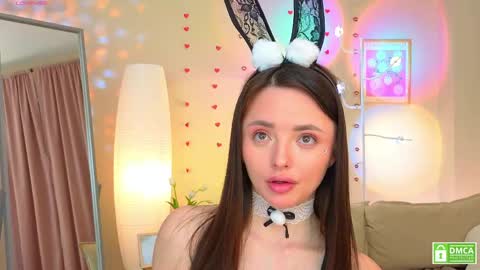 Olivia online show from March 15, 7:54 am