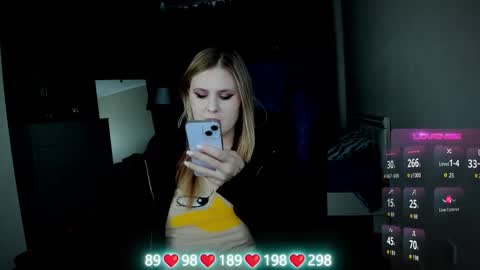 . online show from September 26, 7:50 am