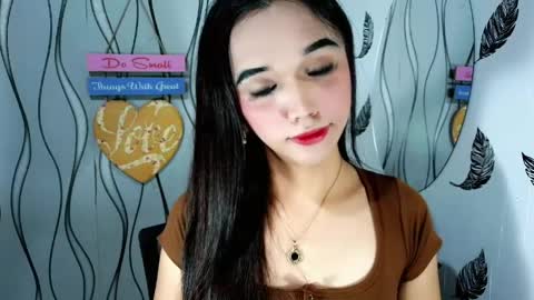 NICOLE online show from May 22, 8:45 am