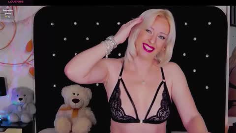 Olivia online show from November 28, 11:08 pm