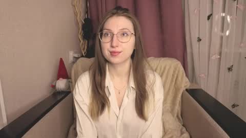 Kylie online show from March 30, 7:24 pm