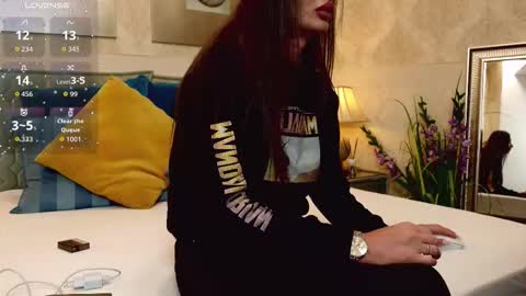 OutrageousOne online show from October 1, 3:06 pm