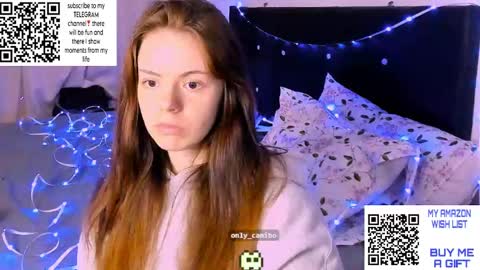 only_sarah1 online show from March 11, 11:48 pm