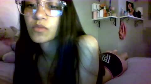 bellalove online show from July 8, 6:43 pm