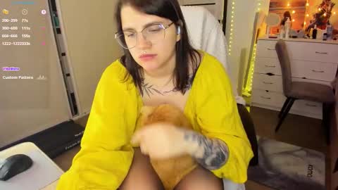 Ophelia online show from November 11, 10:56 am