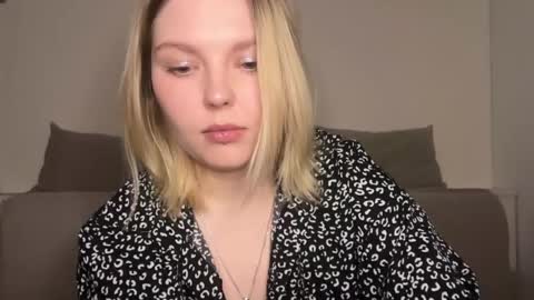 Ophelia online show from April 6, 11:28 pm