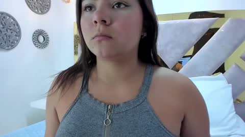 Snapshot of oriana_guzman chatting on January 31, 1:02 pm Miss Guzman online show from January 31, 1:02 pm