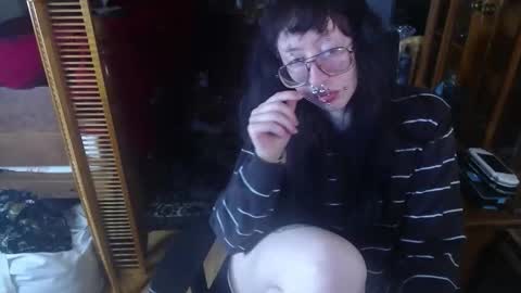 oro  they  them  online show from March 3, 2:39 am