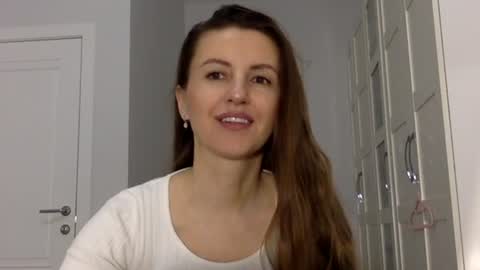 orvaline online show from April 3, 5:00 pm