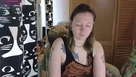 ozalin online show from July 21, 11:33 am